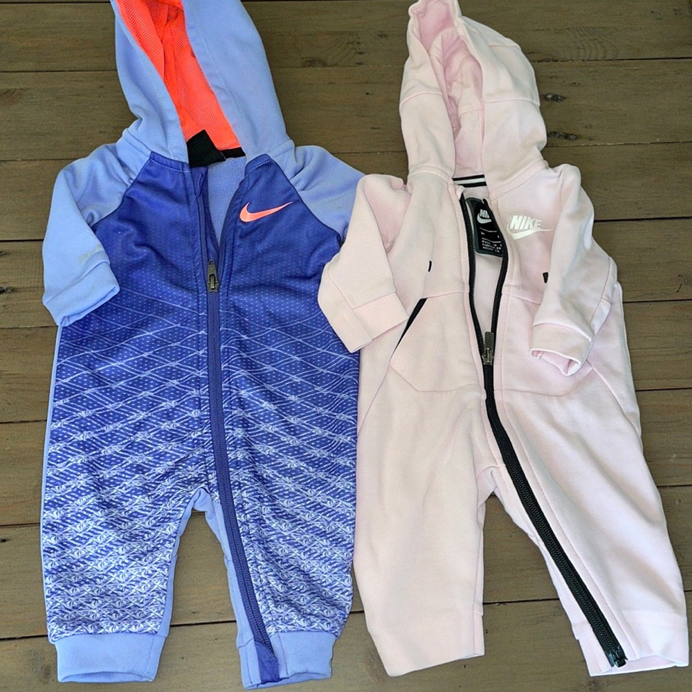 Bundle of 2 Nike Girl’s Hooded One Pieces 3M